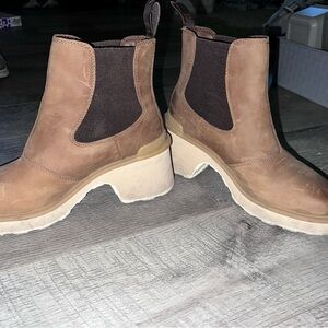 Sorel Hi-Line Chelsea Boot